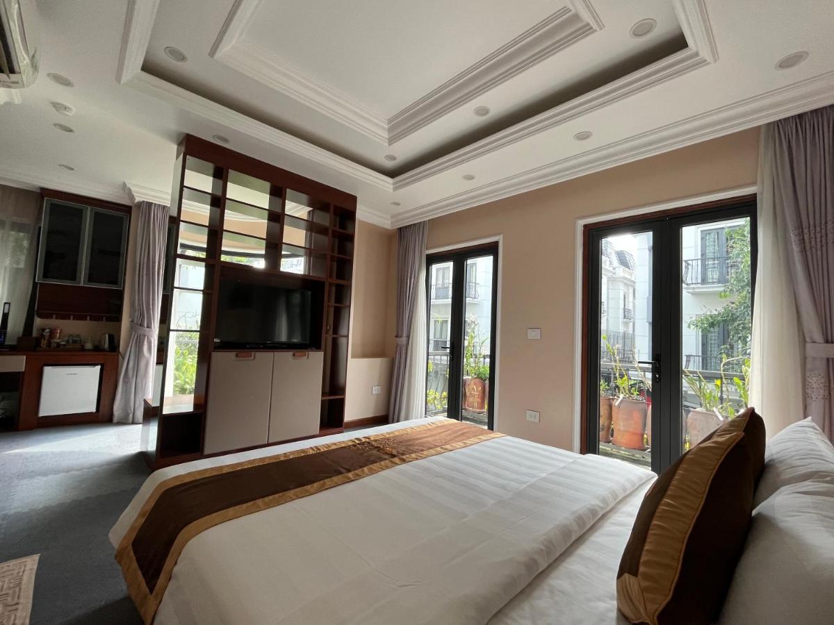 Paris Of Dragon Bay Hotel Ha Long Exterior photo